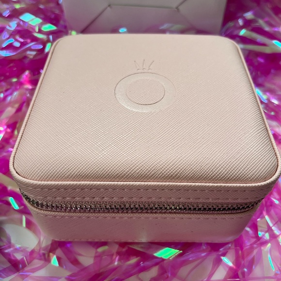 Pandora Pink Square Jewelry Box - Picture 4 of 4